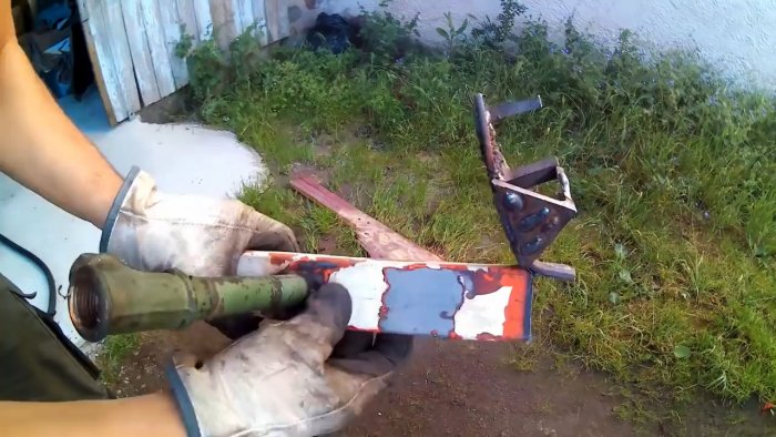 Как сделать пескоструйный аппарат из маленького газового баллона