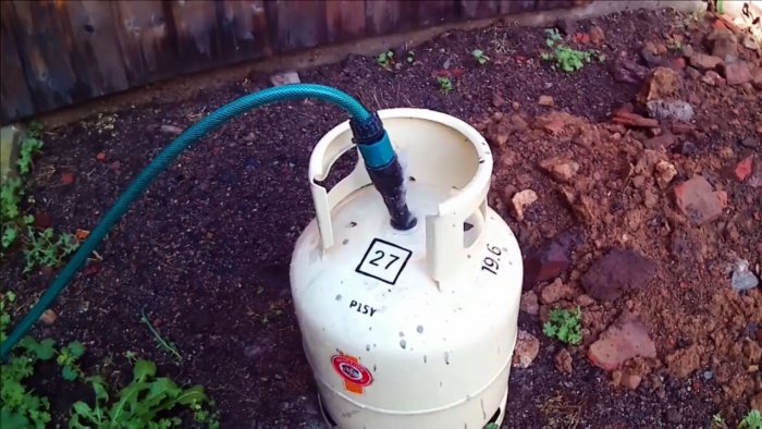 Как сделать пескоструйный аппарат из маленького газового баллона