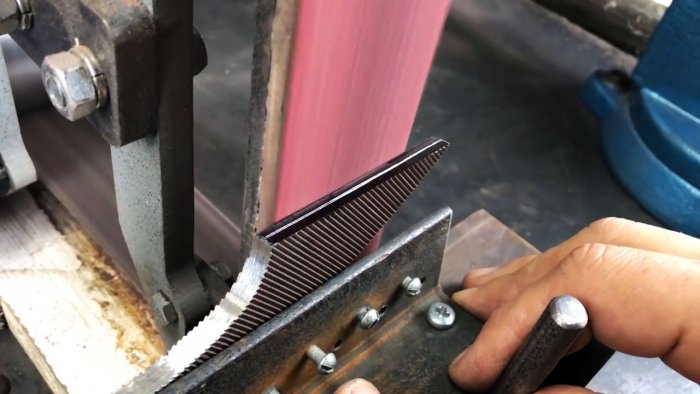 Резак из напильника своими руками