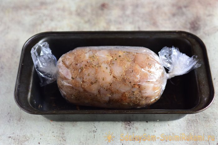 Куриный рулет Мраморный