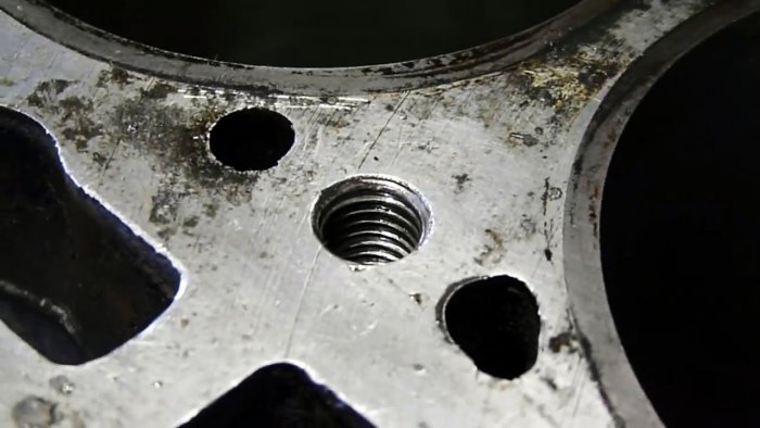 Необычный способ извлечения обломанной шпильки