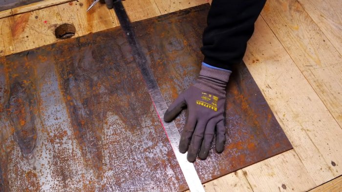 Как сделать простой станок для фигурной резки металла из дрели