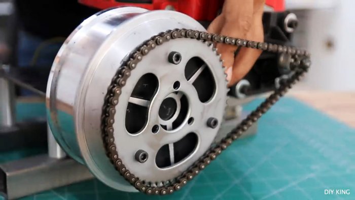 Как сделать небольшой электрический генератор из сигвея и двигателя триммера