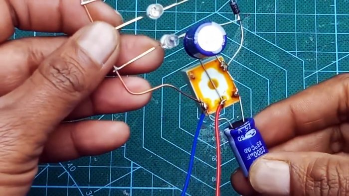 Ступенчатые Бегущие огни без транзисторов