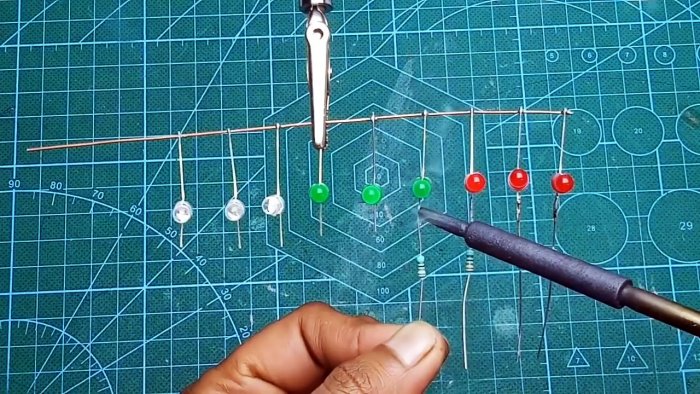 Ступенчатые Бегущие огни без транзисторов