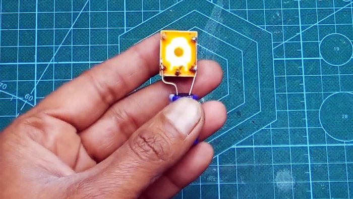 Ступенчатые Бегущие огни без транзисторов