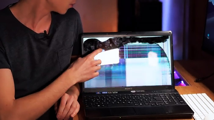 Вторая жизнь ноутбука с разбитым экраном