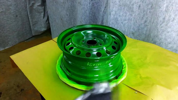 Катушка для шланга из диска и ступицы автомобиля