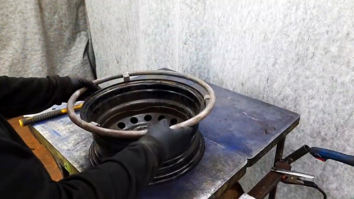 Катушка для шланга из диска и ступицы автомобиля