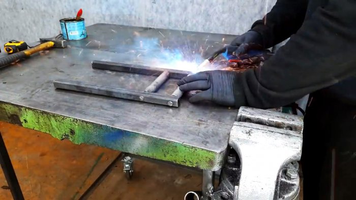 Катушка для шланга из диска и ступицы автомобиля