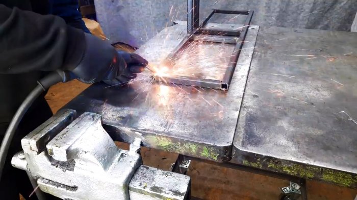 Катушка для шланга из диска и ступицы автомобиля