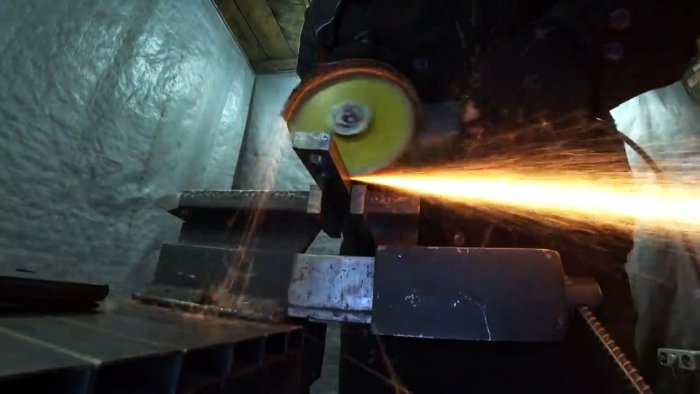 Как сделать простой станок из рельса для изготовления цепей