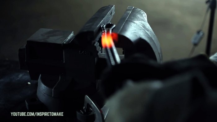 Как сделать топор из арматуры