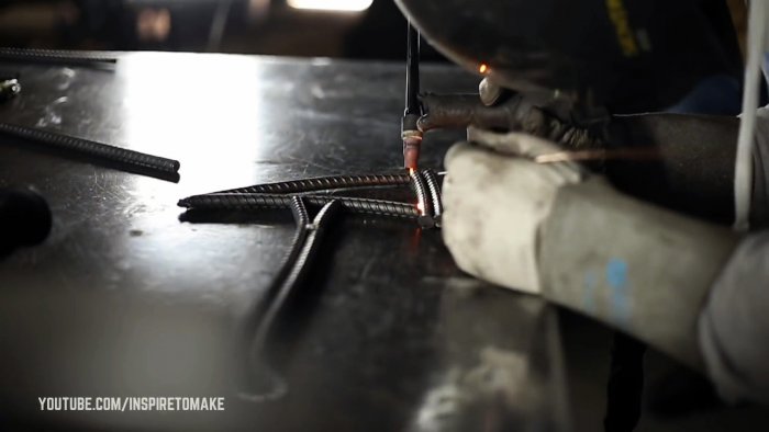 Как сделать топор из арматуры