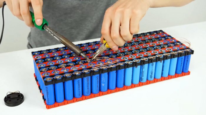 Как сделать супер повер банк от которого работает даже кофеварка