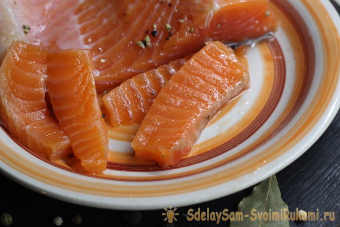 Как засолить красную рыбу в домашних условиях