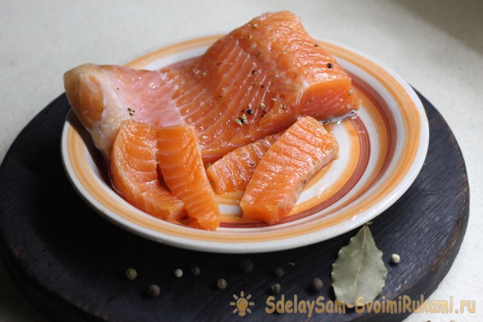 Как засолить красную рыбу в домашних условиях