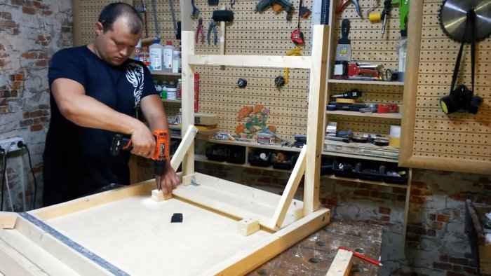 Как сделать устойчивый раскладной туристический столик своими руками