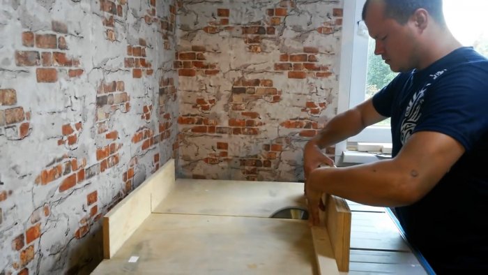 Как сделать устойчивый раскладной туристический столик своими руками