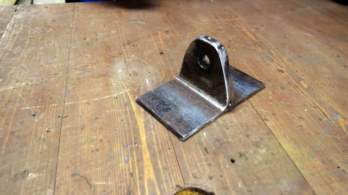 Как сделать отрезной станок из болгарки и старых амортизаторов