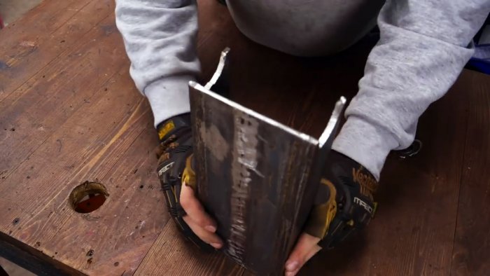 Как сделать отрезной станок из болгарки и старых амортизаторов