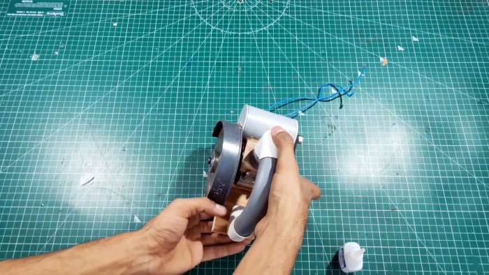 Как сделать мини циркулярную пилу 12 В