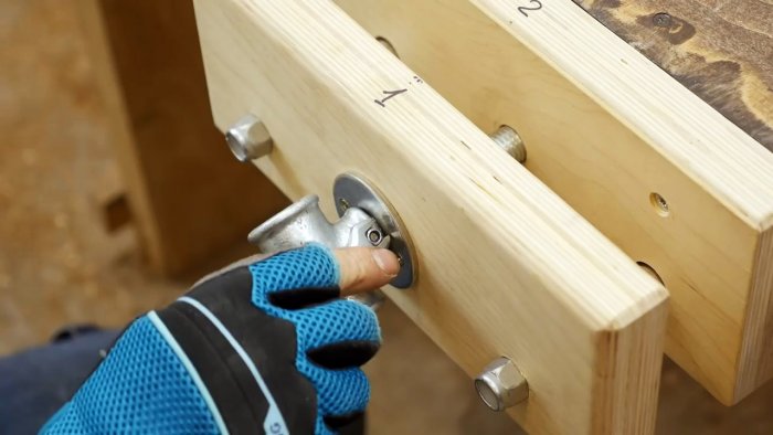 Как сделать тиски из старых амортизаторов