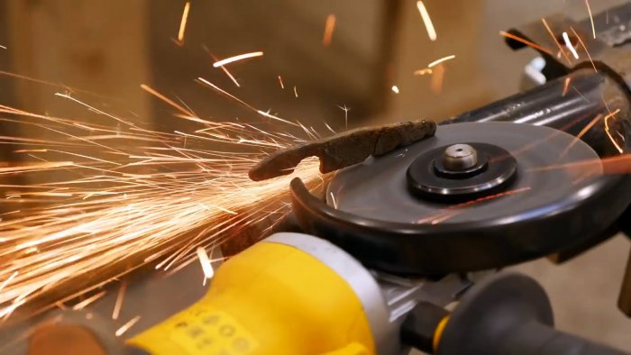 Как сделать тиски из старых амортизаторов