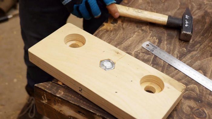 Как сделать тиски из старых амортизаторов