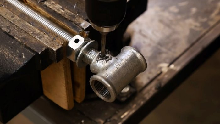 Как сделать тиски из старых амортизаторов