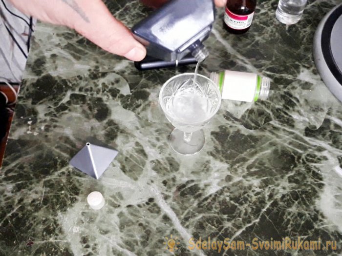 Как сделать простой и действенный антисептик для рук