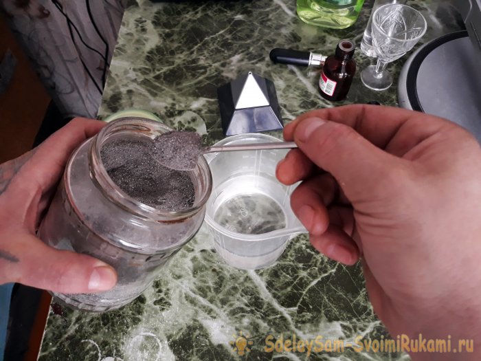 Как сделать простой и действенный антисептик для рук