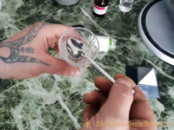 Как сделать простой и действенный антисептик для рук