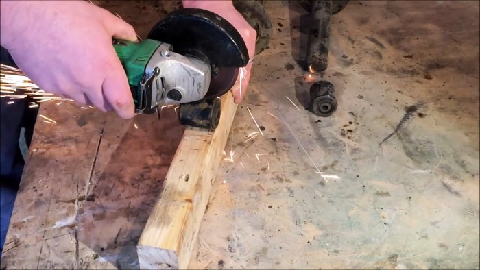 Как сделать табуретку из старого амортизатора