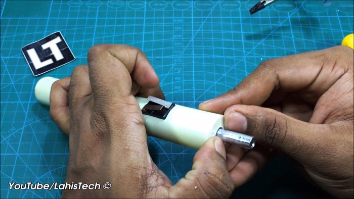 Как сделать удобную недорогую аккумуляторную электроотвертку