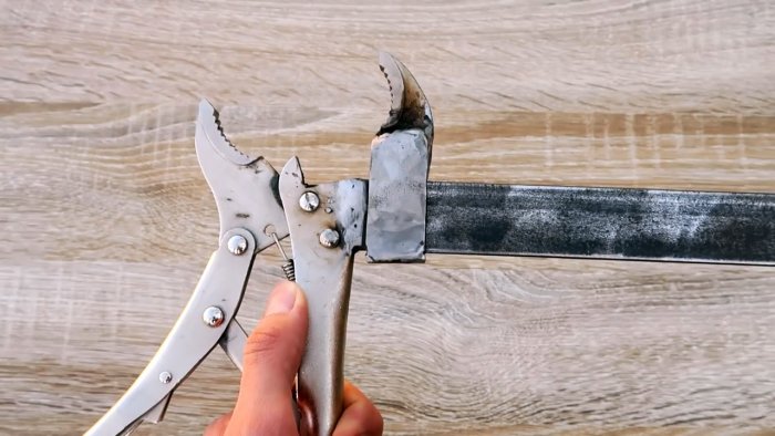 Как переделать зажимные клещи в широкую быстрозажимную струбцину