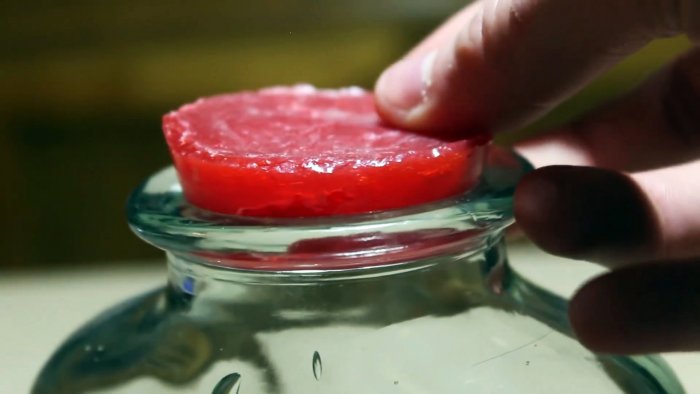 Как сделать пробку под любую емкость