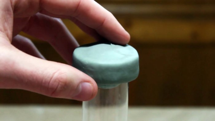 Как сделать пробку под любую емкость