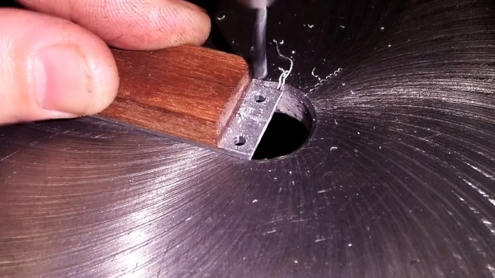 Как сделать надежный лобзик для фигурной резки