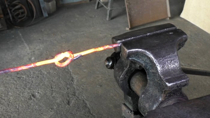 Как завязать стальной прут в узел