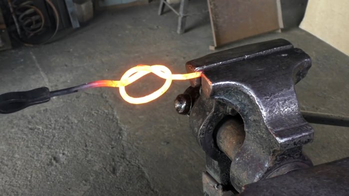 Как завязать стальной прут в узел