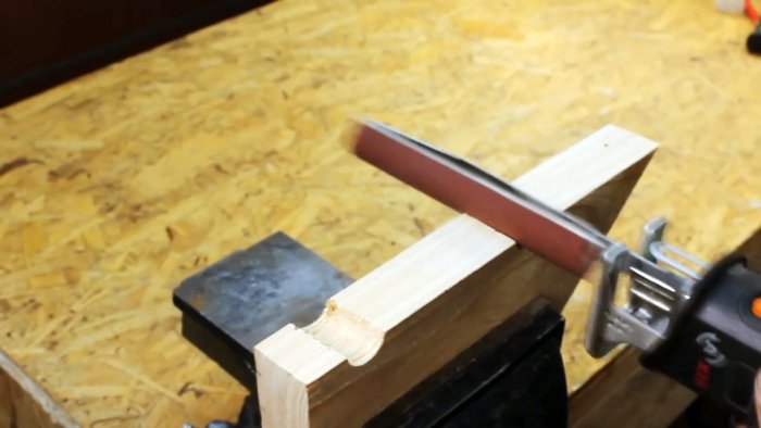 Как использовать старые пилки от лобзика по новому назначению