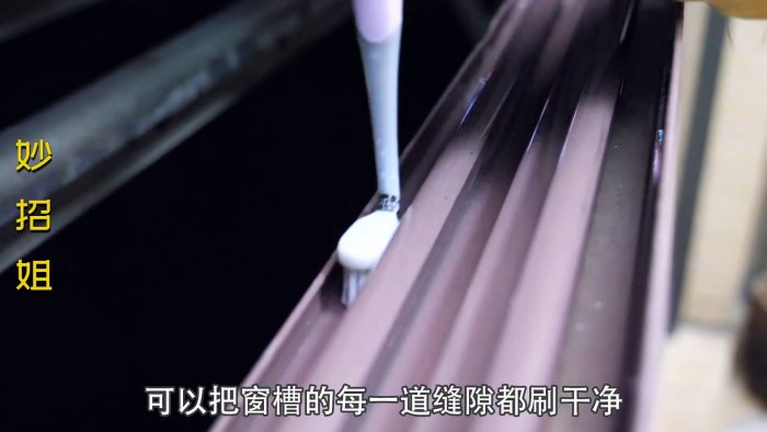 5 вариантов использования старых зубных щеток