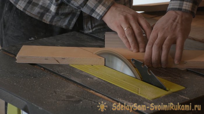 Как сделать контейнер для цветов из поддонов