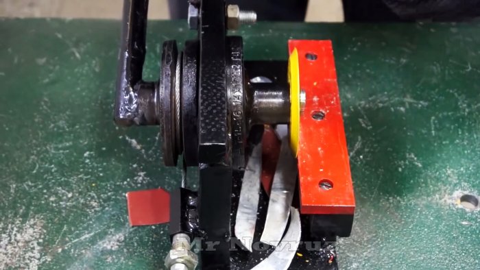 Как сделать роликовые ножницы по металлу