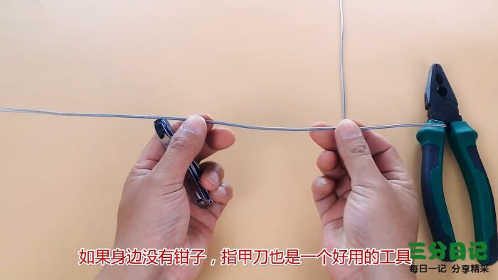 Посмотрите сколько инструментов сможет заменить книпсер для ногтей