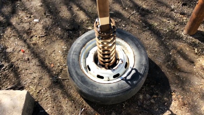 Как из деталей строго автомобиля сделать манекен для отработки ударов