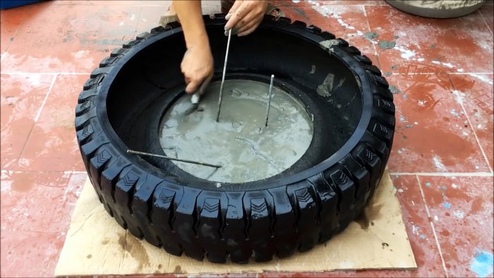 Как сделать трехъярусный садовый фонтанчик из старых покрышек