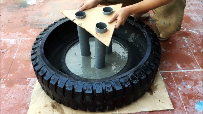 Как сделать трехъярусный садовый фонтанчик из старых покрышек