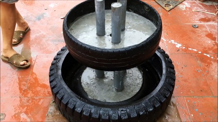 Как сделать трехъярусный садовый фонтанчик из старых покрышек